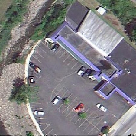 Econo Lodge Utica Εξωτερικό φωτογραφία