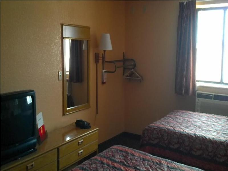 Econo Lodge Utica Εξωτερικό φωτογραφία